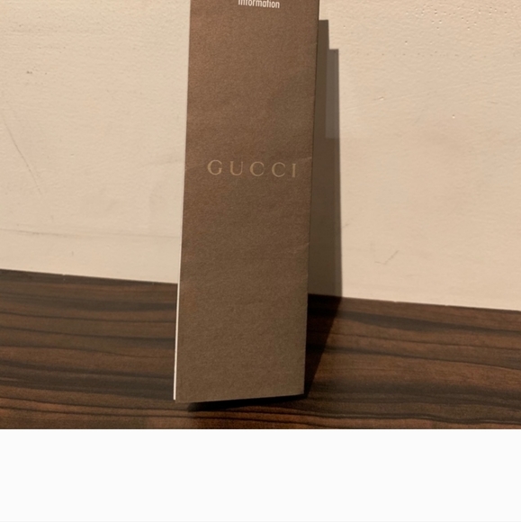 Authentic GUCCI SKI GOGGLESsoon.- No scratches, no scuffs. EXCELLENT CONDITION. - Picture 9 of 10